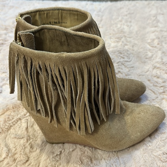 Chinese Laundry boots in size 6/36.5 - Picture 8 of 17